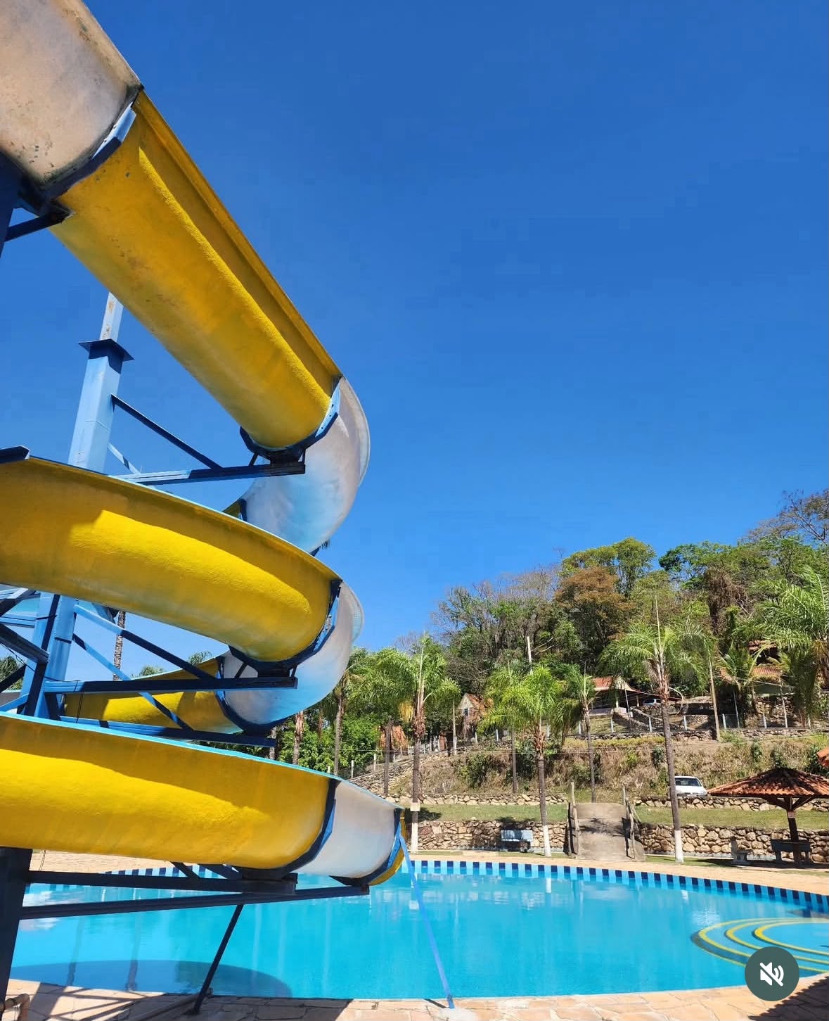 Clube ao lado da pousada — imagem 1