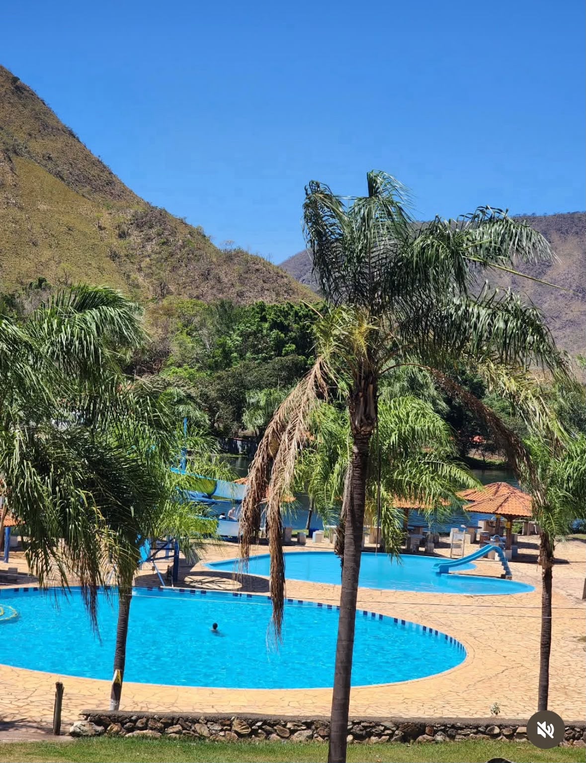 Clube ao lado da pousada — imagem 4